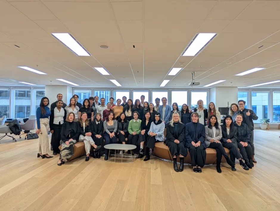 PXL 20251027 222912230